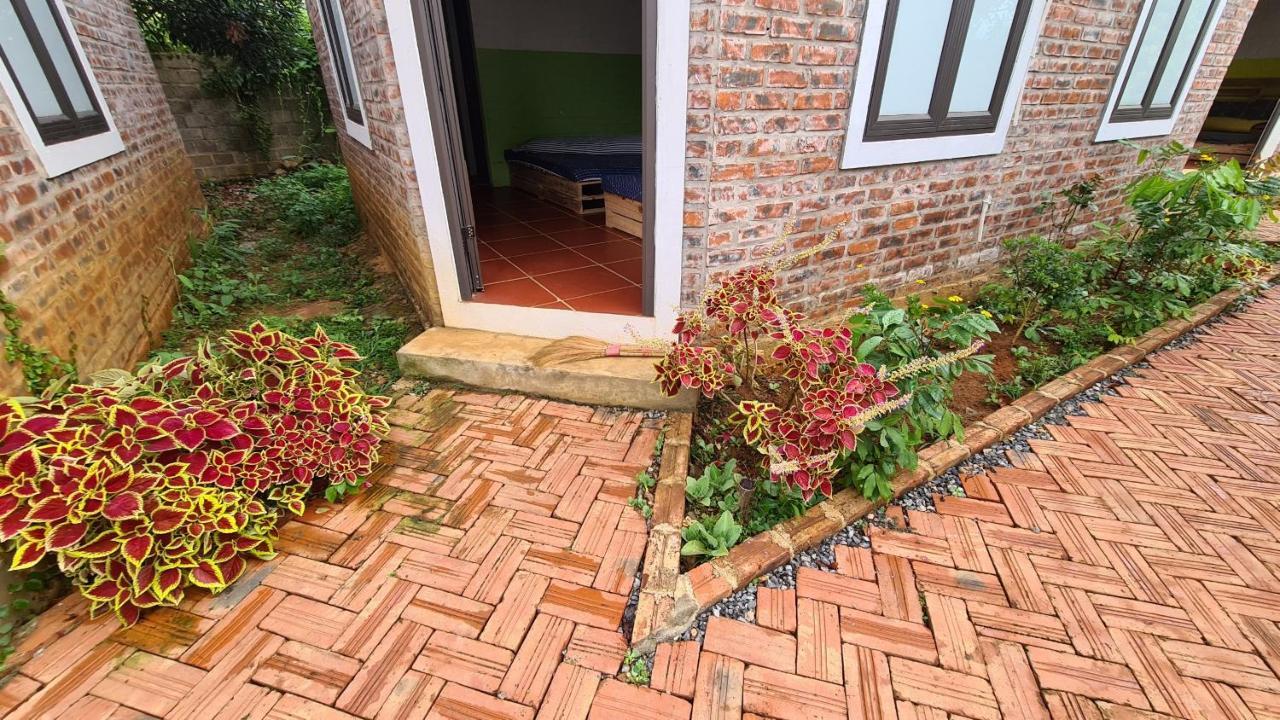 Datani Moc Chau Homestay Lang Mon Bagian luar foto
